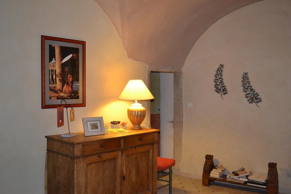 Maison D'Hotes Les Fougeres Mirmande Exterior photo
